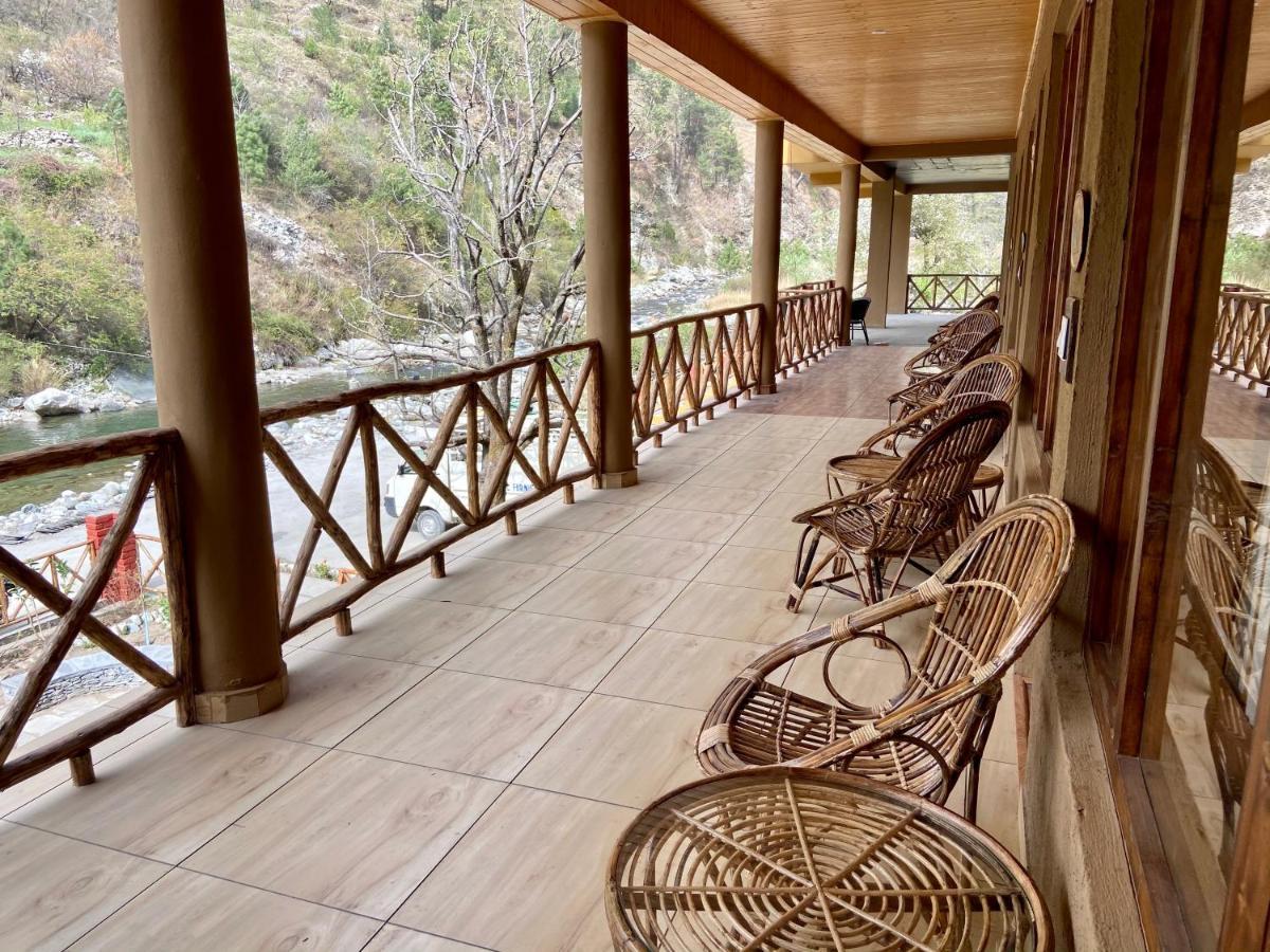 Shivadya Tirthan - Tirthan Valley Gushaini Buitenkant foto